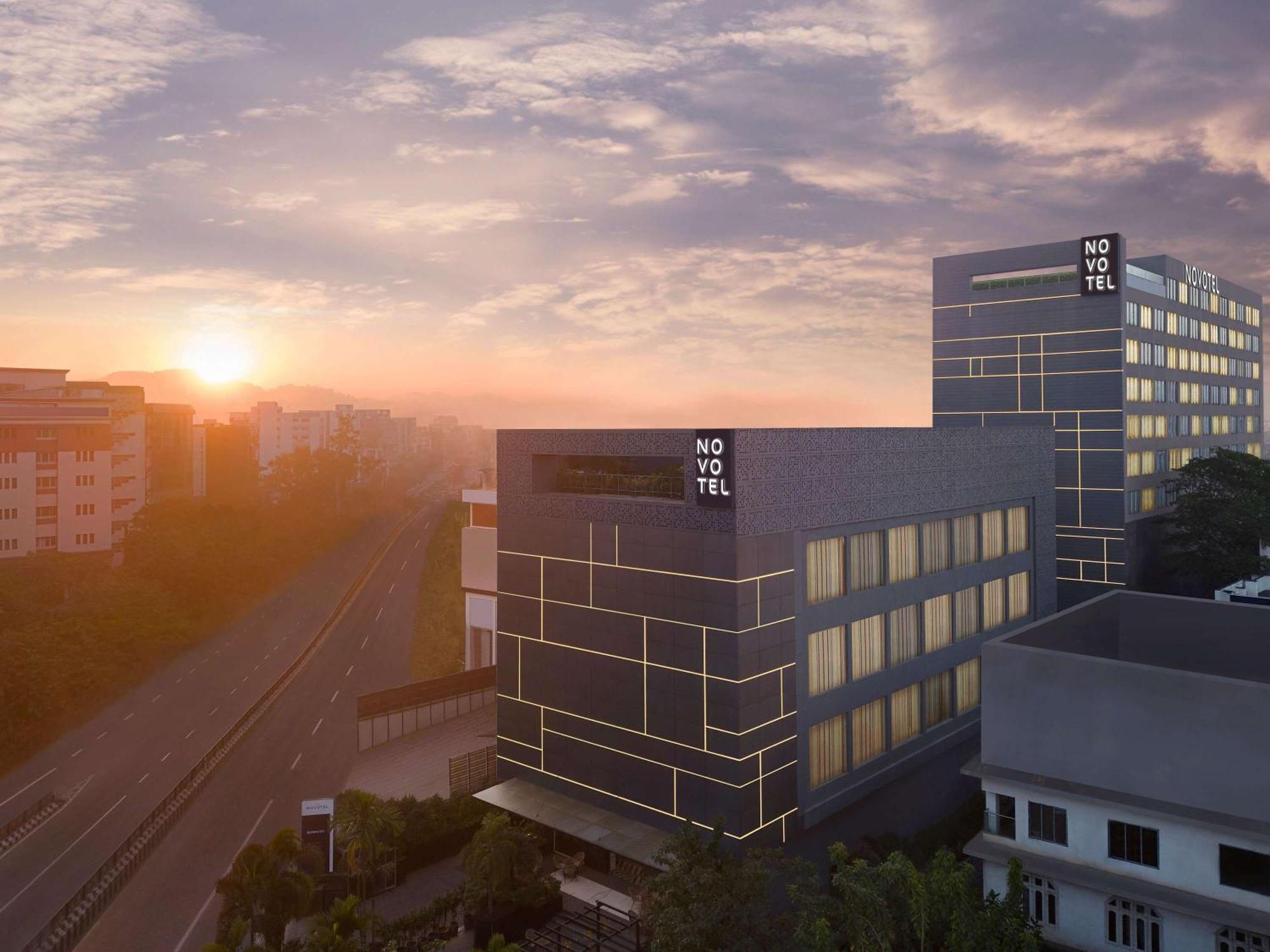 Novotel Guwahati Gs Road Dış mekan fotoğraf