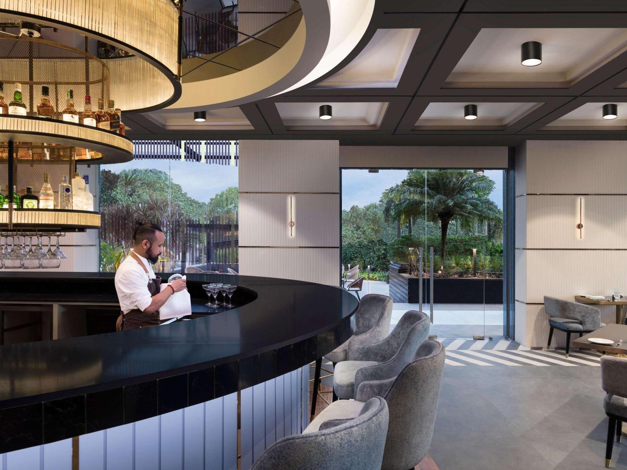 Novotel Guwahati Gs Road Dış mekan fotoğraf